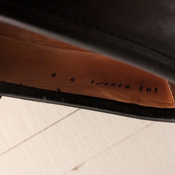 Women's Gucci leather loafers - Picture 5 of 16